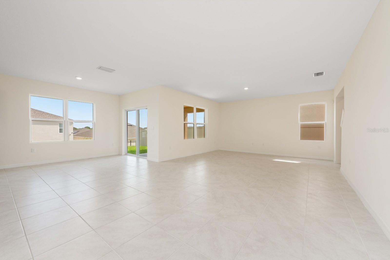 HAMMOCK RESERVE PH 1 - Residential Lease