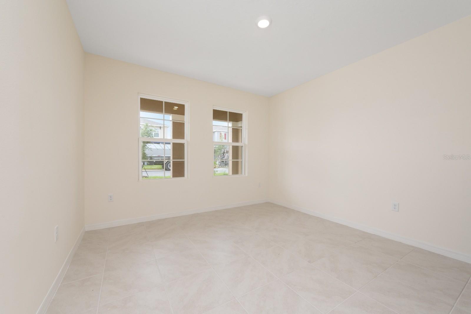 HAMMOCK RESERVE PH 1 - Residential Lease