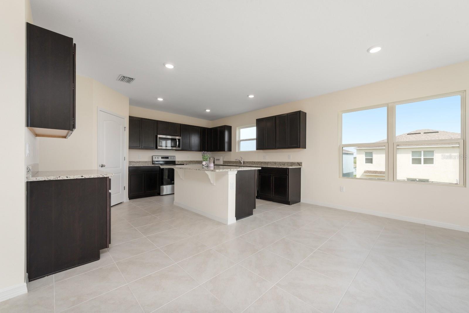 HAMMOCK RESERVE PH 1 - Residential Lease