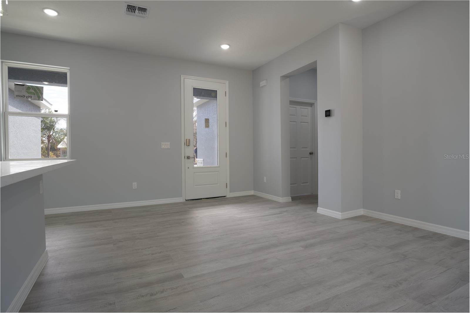 SEBRING COUNTRY ESTATES - Residential