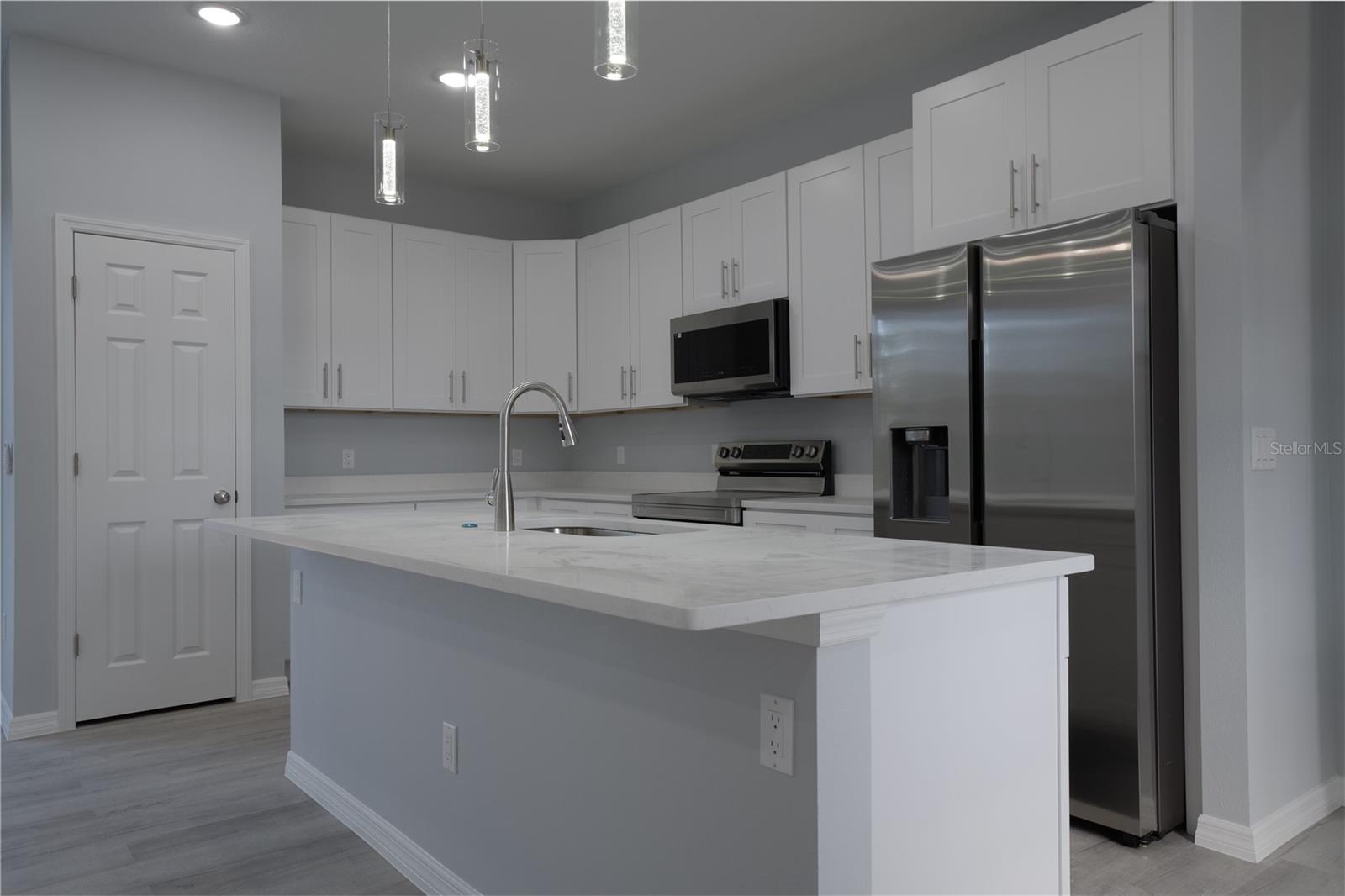 SEBRING COUNTRY ESTATES - Residential