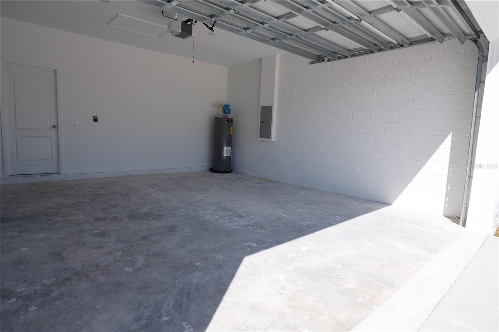 SEBRING COUNTRY ESTATES - Residential