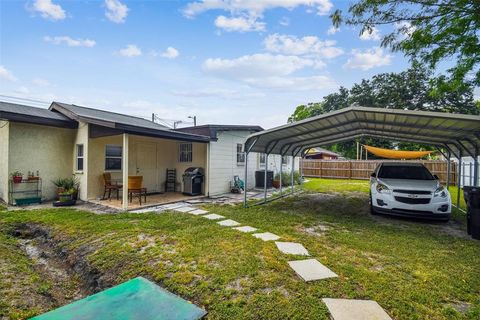 A home in TAMPA