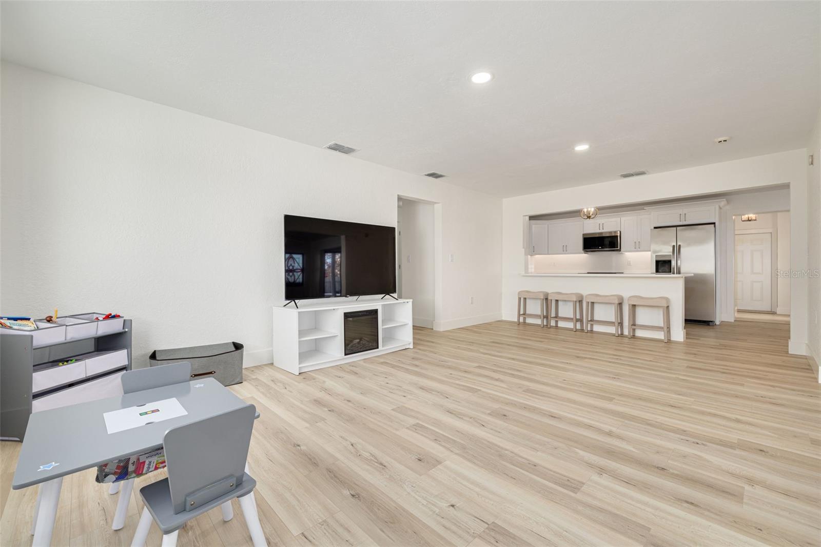 SUNSET POINT ADD - Residential