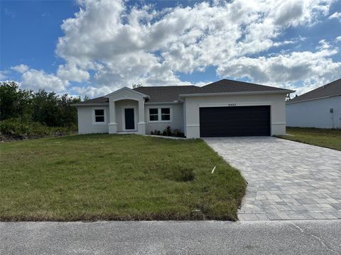 A home in PORT CHARLOTTE