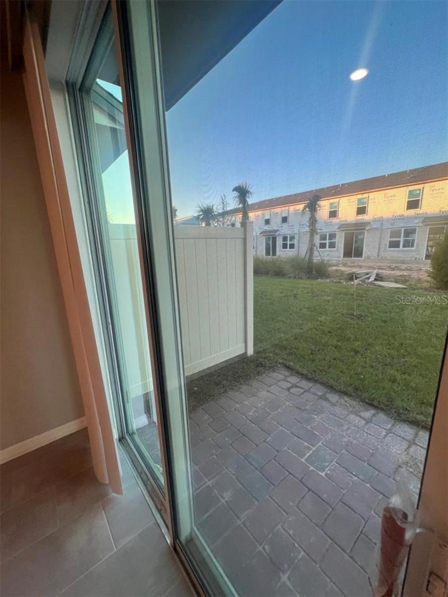 UNION SQUARE - Residential Lease