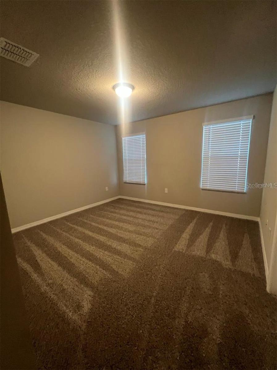 UNION SQUARE - Residential Lease