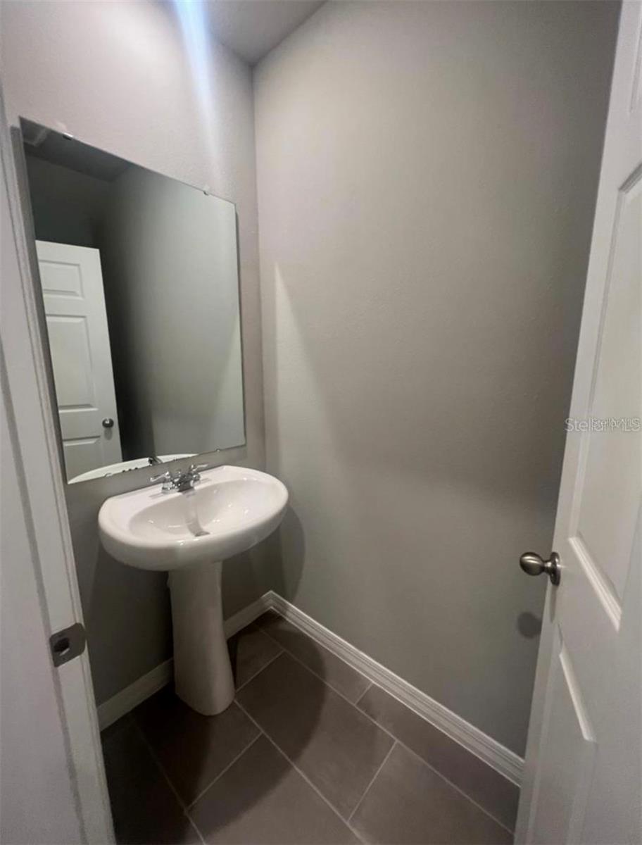 UNION SQUARE - Residential Lease