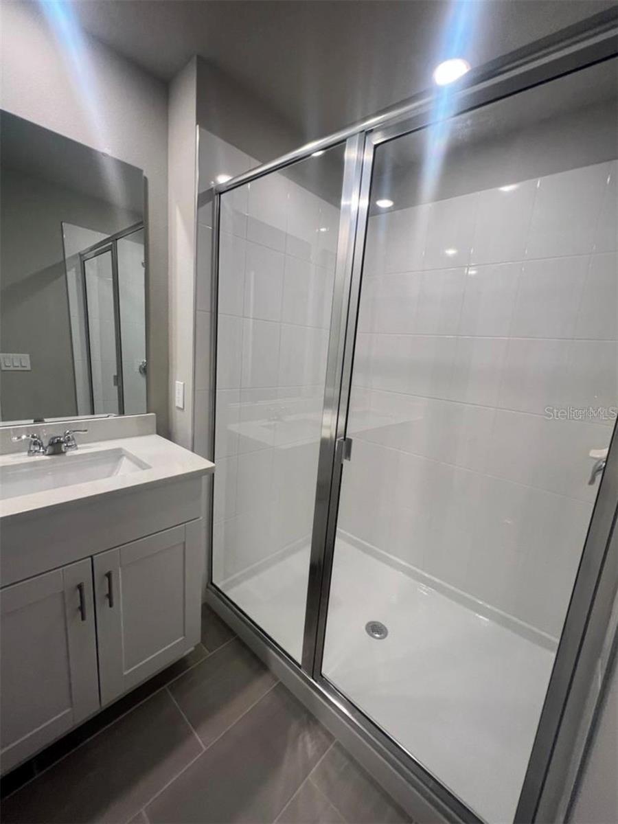 UNION SQUARE - Residential Lease