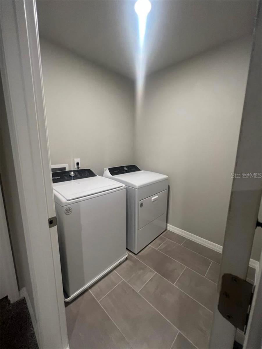 UNION SQUARE - Residential Lease