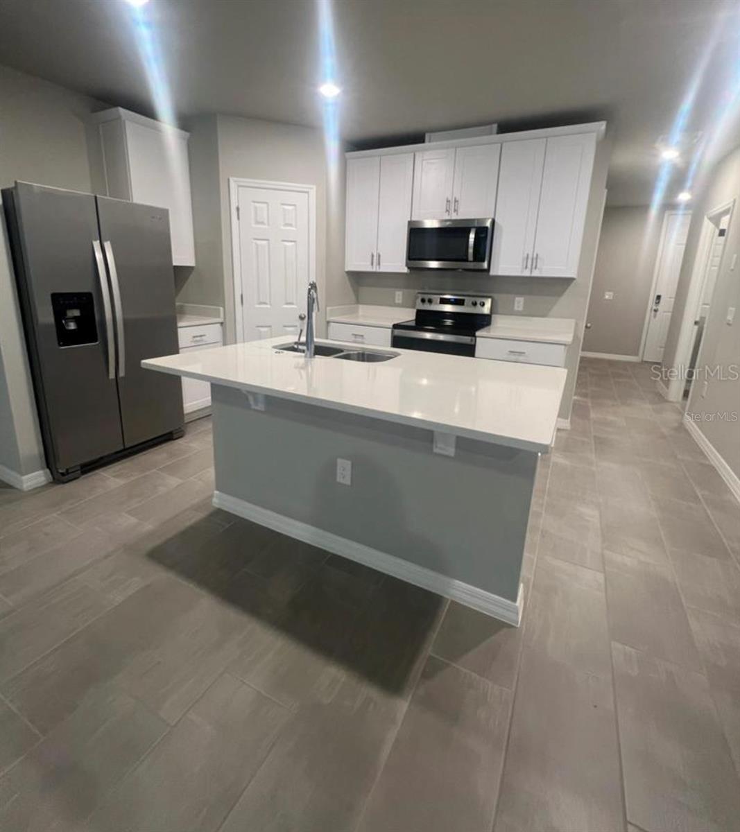 UNION SQUARE - Residential Lease