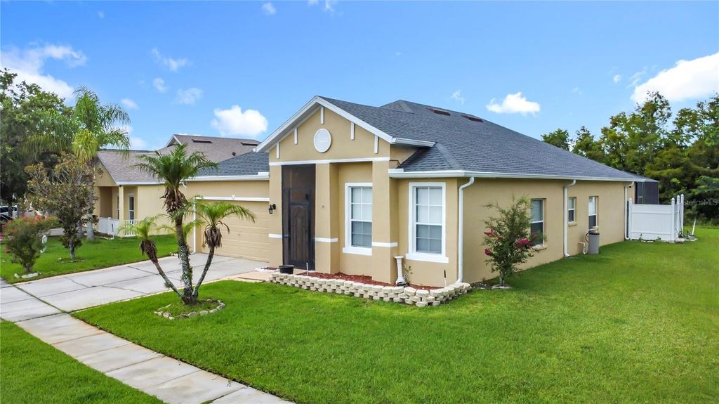 Photo of 799 Hacienda Circle, Kissimmee, FL 34741 (MLS # O6323880)
