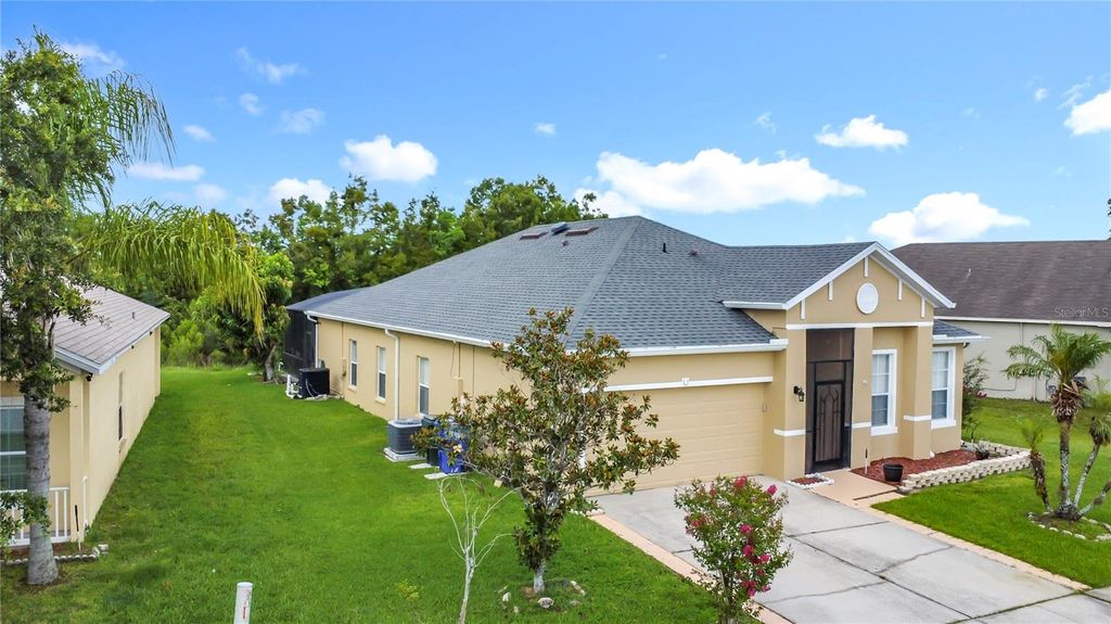 Photo of 799 Hacienda Circle, Kissimmee, FL 34741 (MLS # O6323880)