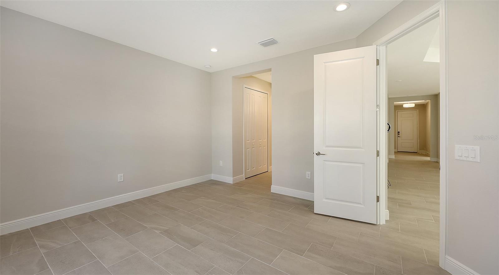 WYSTERIA WELLEN PARK VILLAGE F-4 - Residential