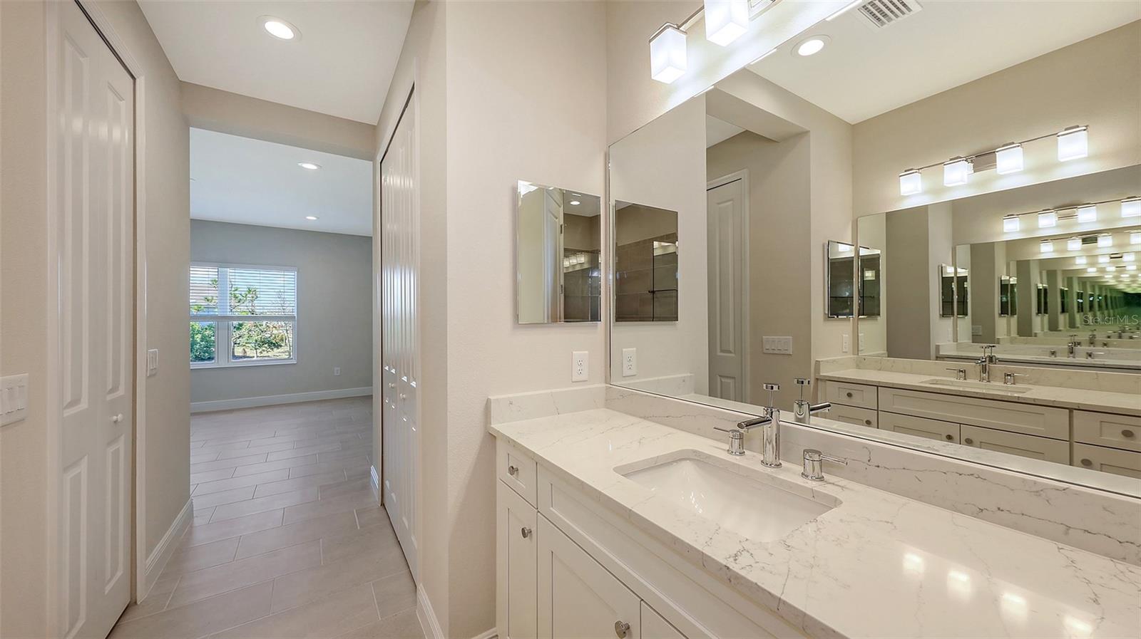 WYSTERIA WELLEN PARK VILLAGE F-4 - Residential