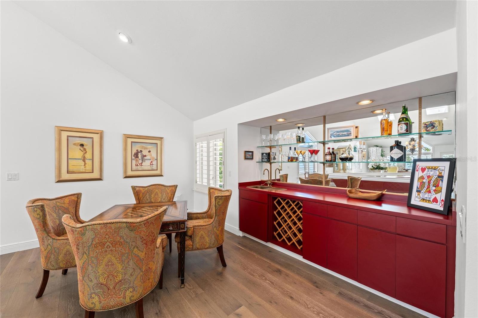 TIDY ISLAND PH II - Residential