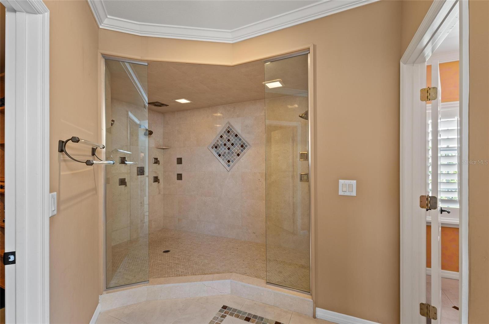 TIDY ISLAND PH II - Residential