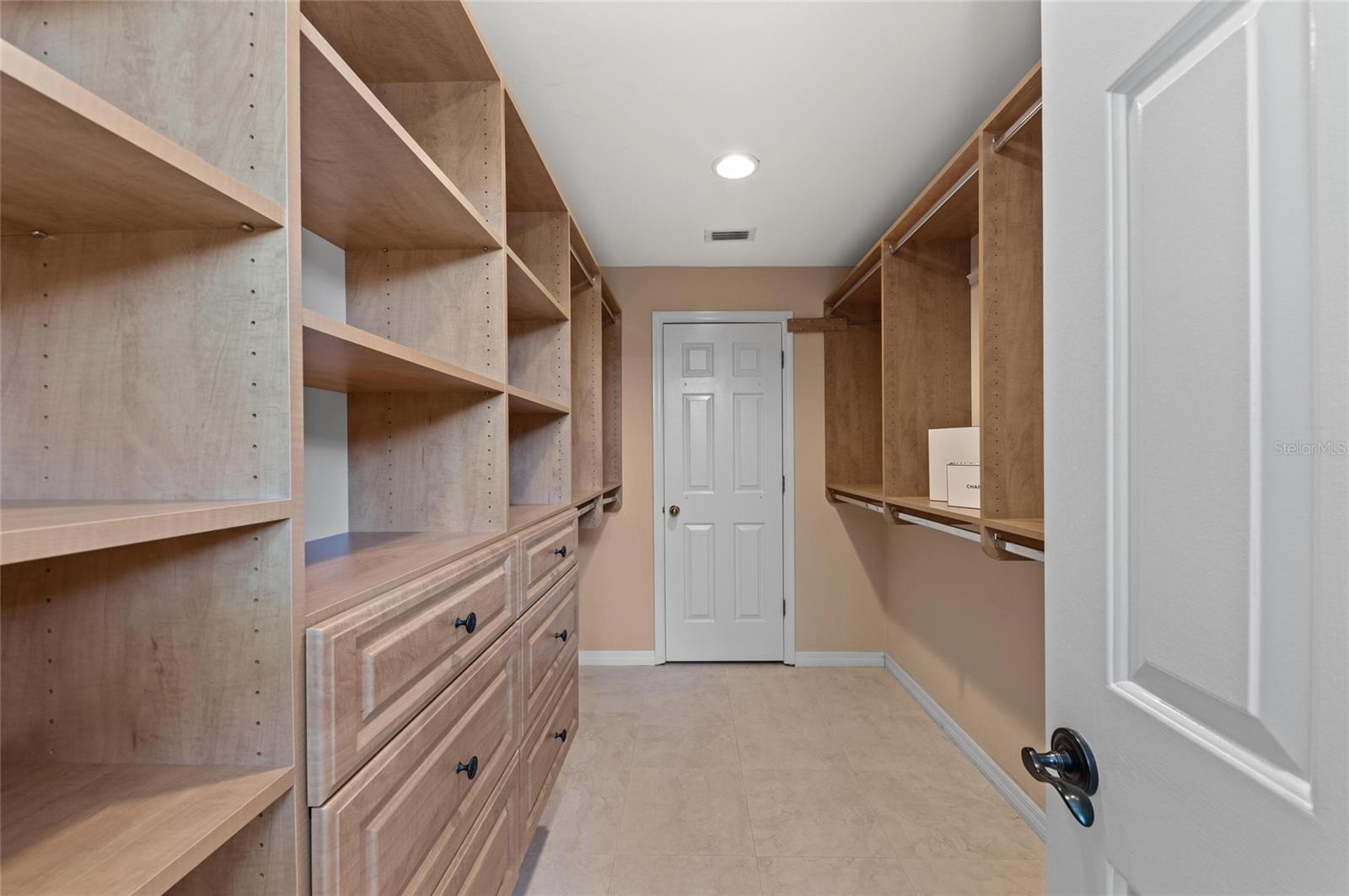 TIDY ISLAND PH II - Residential