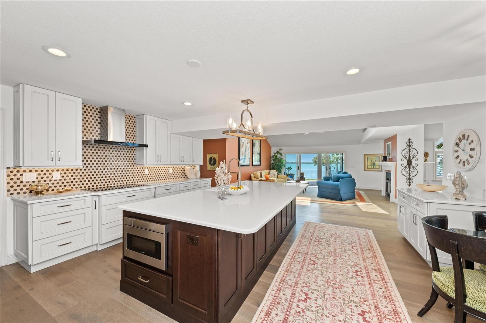 TIDY ISLAND PH II - Residential