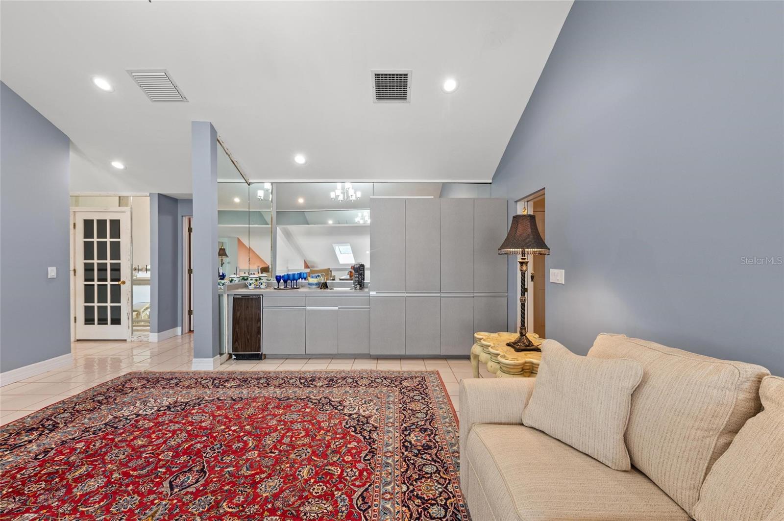 TIDY ISLAND PH II - Residential