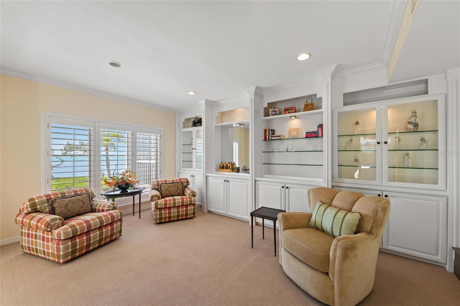 TIDY ISLAND PH II - Residential