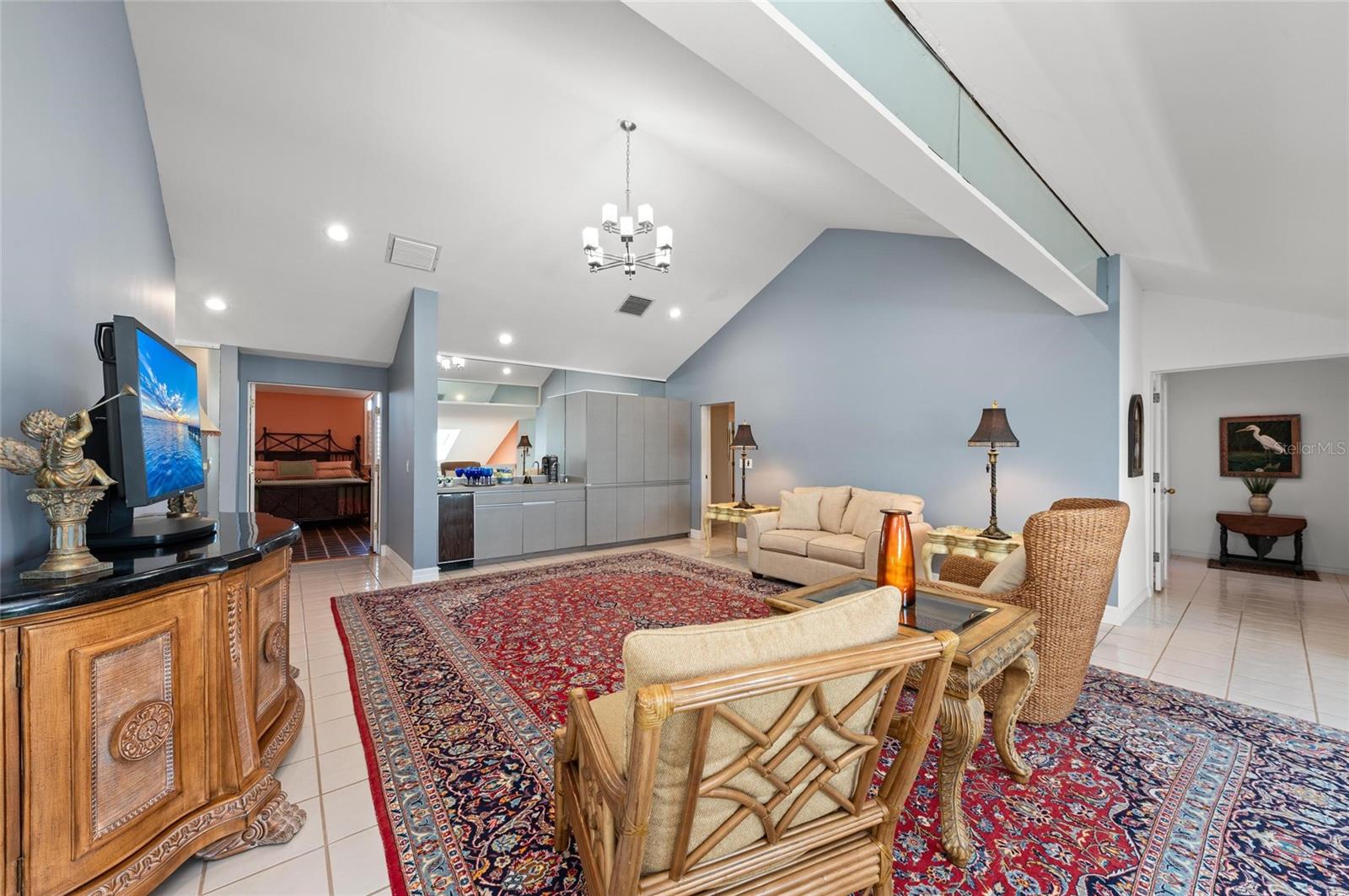 TIDY ISLAND PH II - Residential