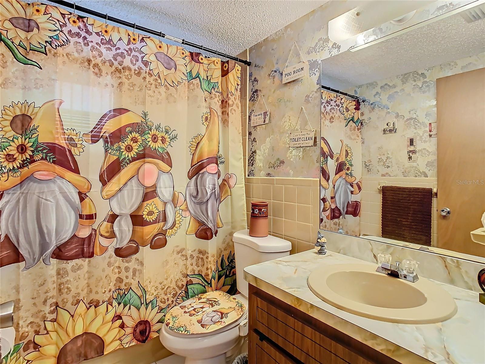 LA VILLA GARDENS - Residential