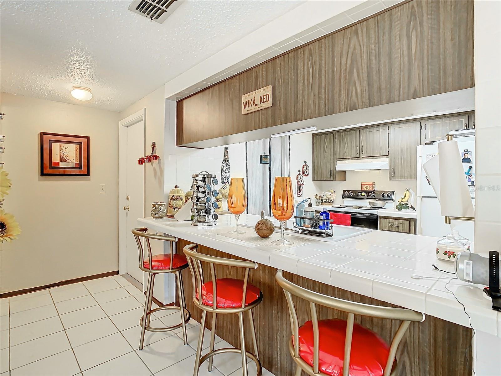 LA VILLA GARDENS - Residential