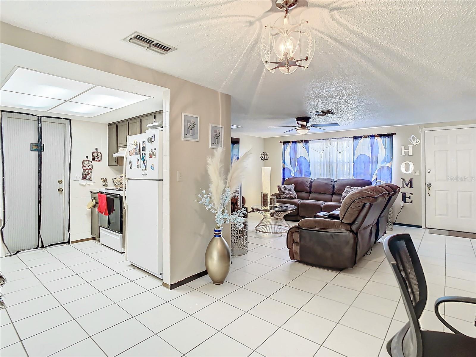 LA VILLA GARDENS - Residential