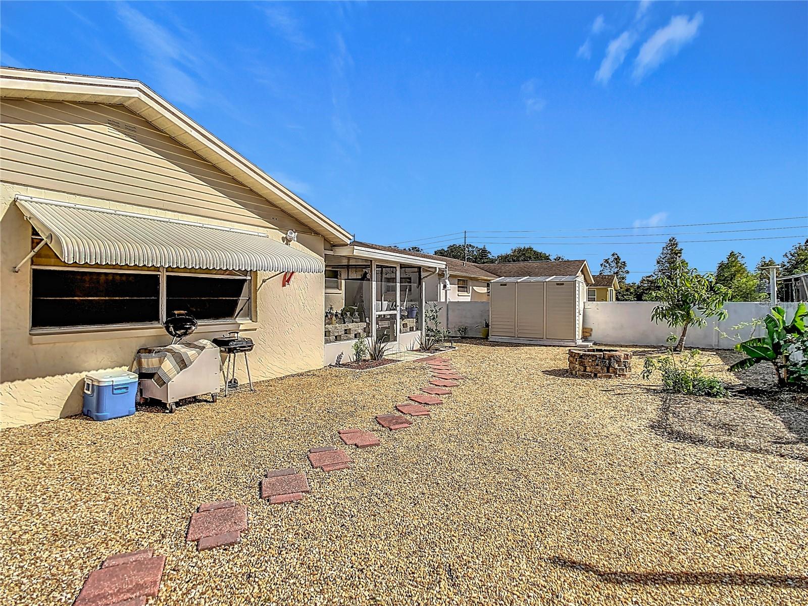 LA VILLA GARDENS - Residential