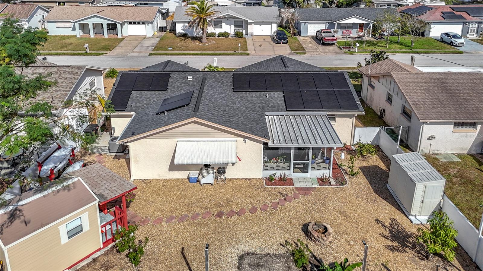 LA VILLA GARDENS - Residential