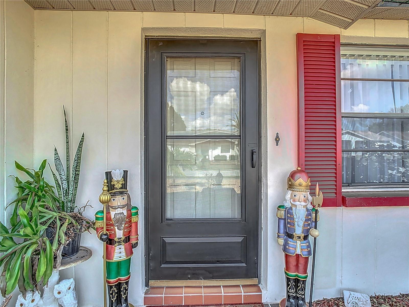 LA VILLA GARDENS - Residential