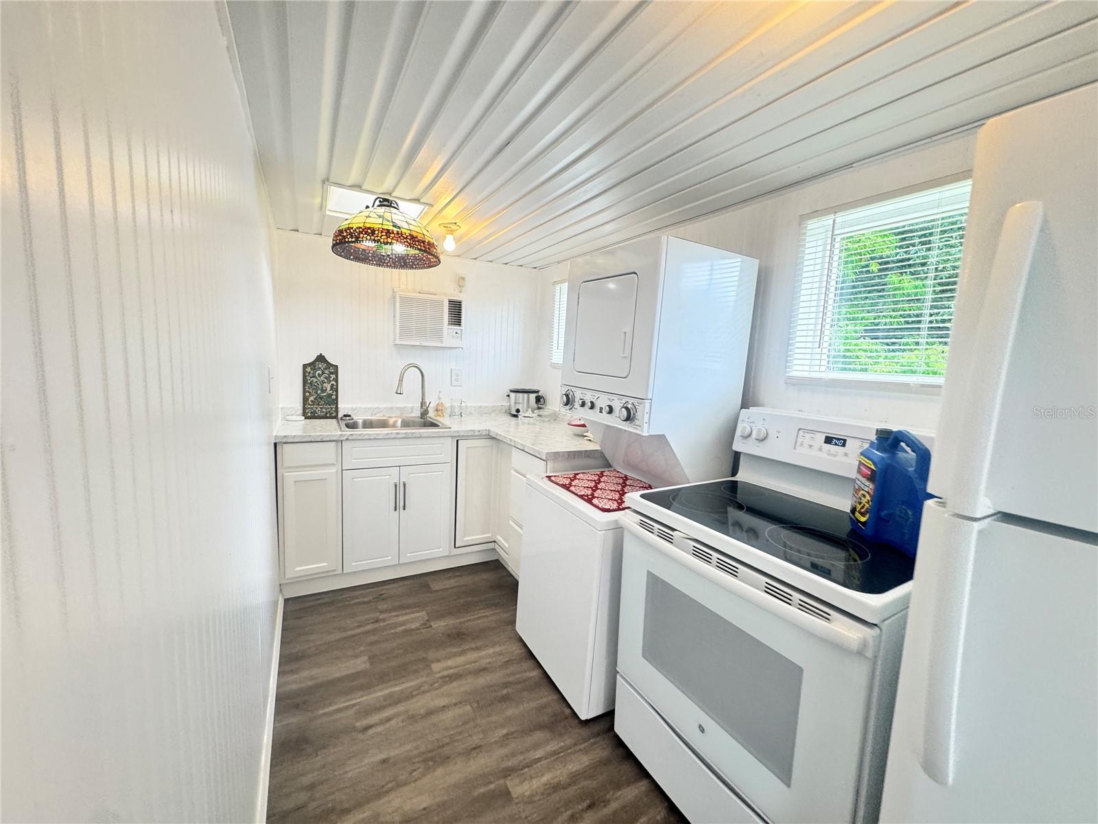 SECOND SPRING LAKE ADD - Residential