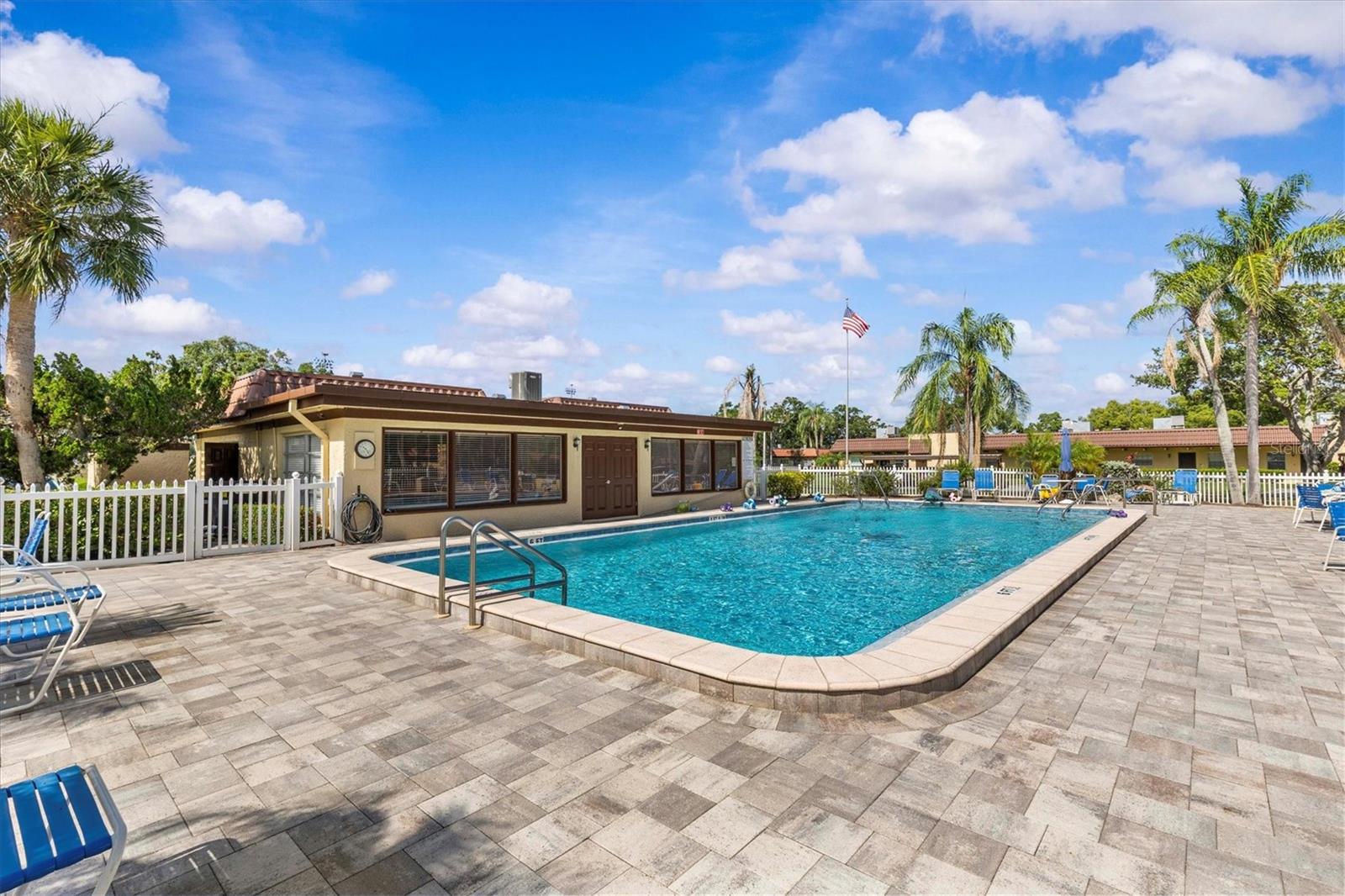 PINEHURST VILLAGE - Residential