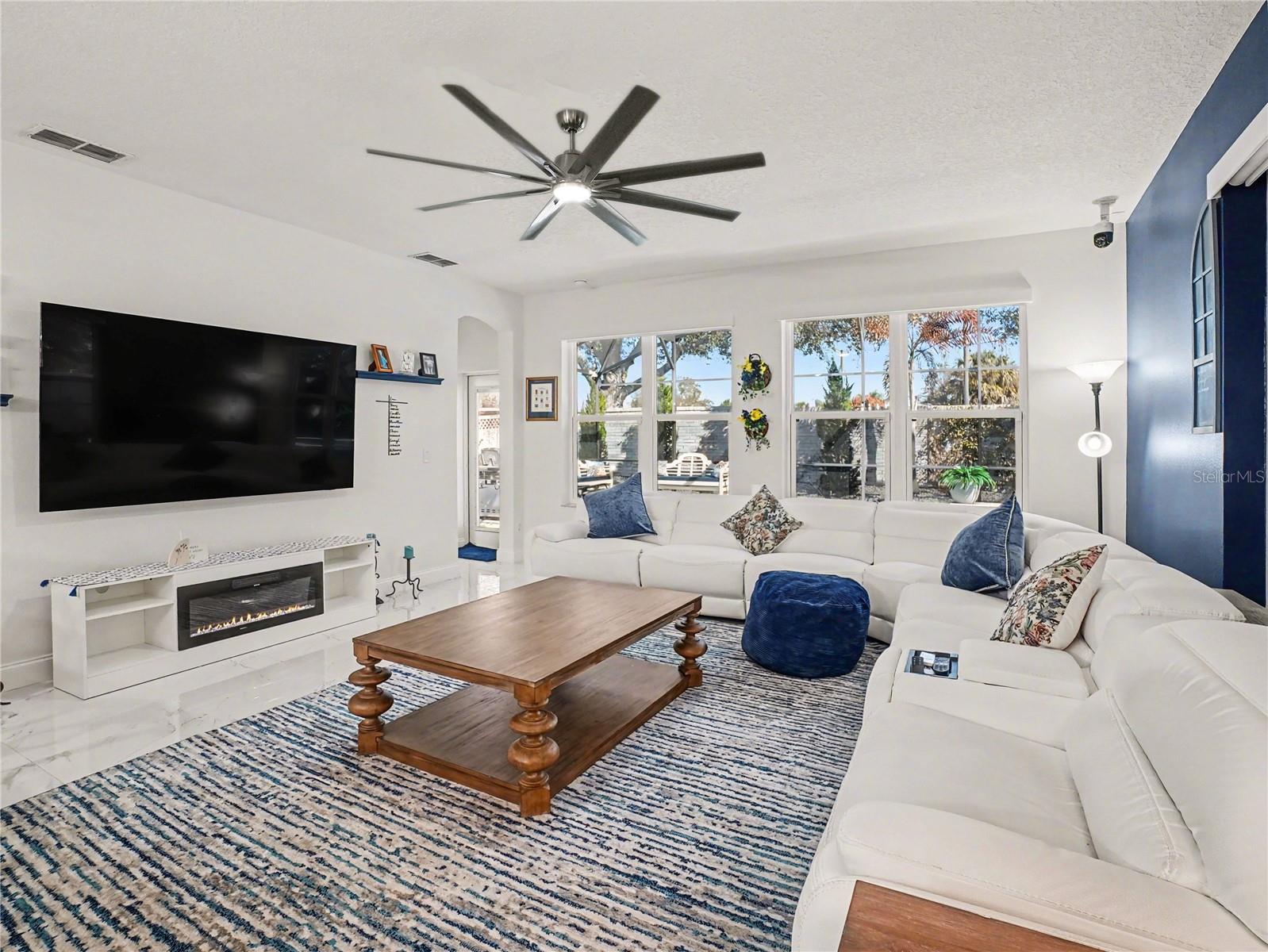 LAKE HEINIGER ESTATES - Residential