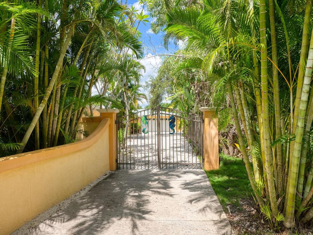 Photo of 2212 6th Street W, Palmetto, FL 34221 (MLS # A4642402)