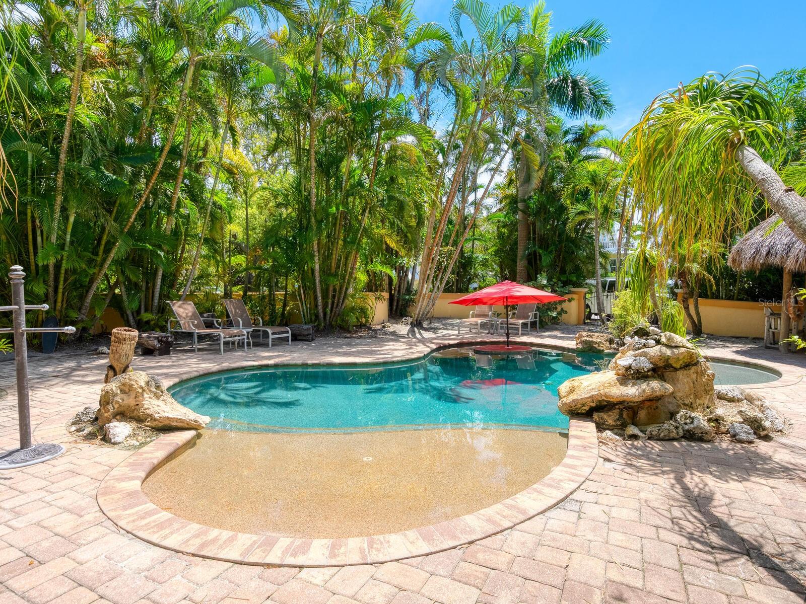 RICHARDS ADD TO PALMETTO CONTINUED - Residential
