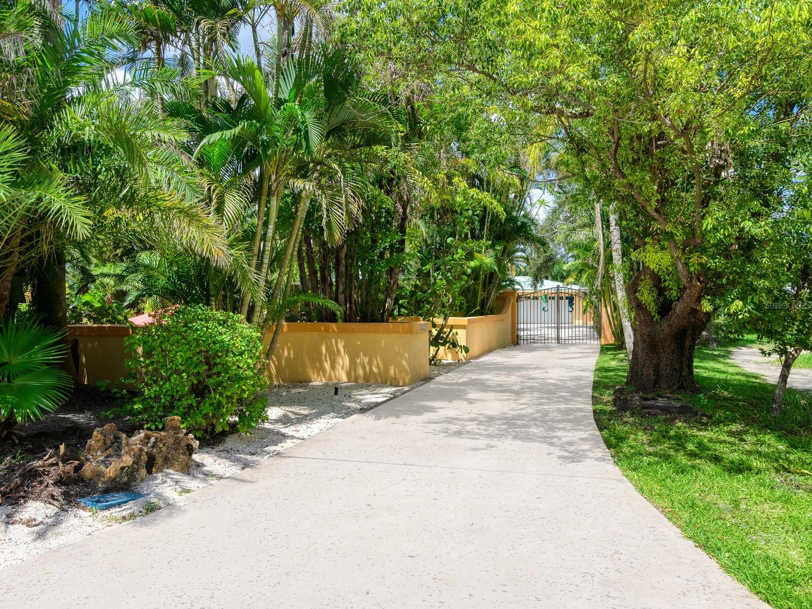 RICHARDS ADD TO PALMETTO CONTINUED - Residential