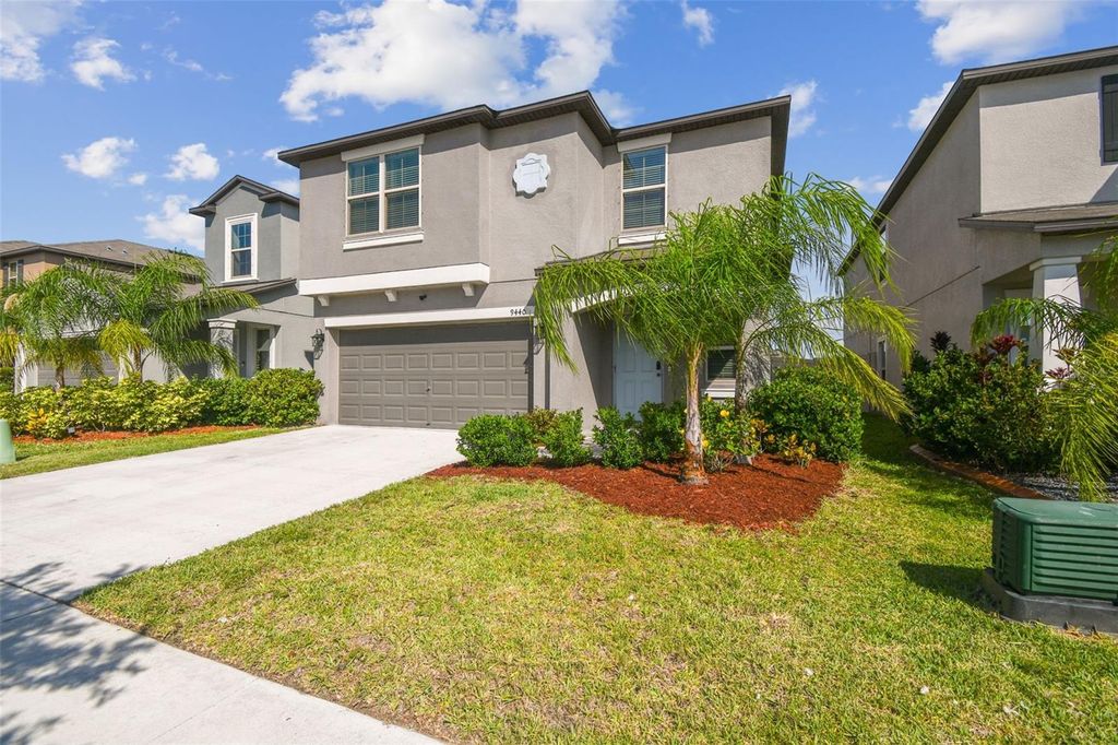 Photo of 9440 Lemon Drop Loop, Sun City Center, FL 33573 (MLS # TB8400031)