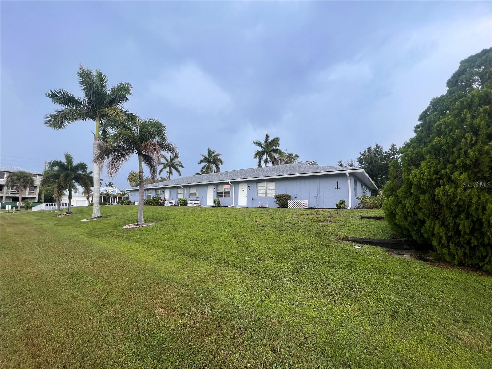 KINGS COURT VILLAS BLDG 02 - Residential Lease