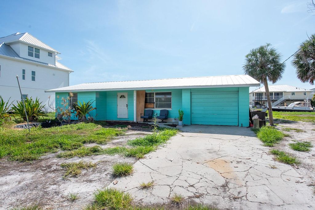 Photo of 10452 Raymond Street, Englewood, FL 34224 (MLS # D6142823)