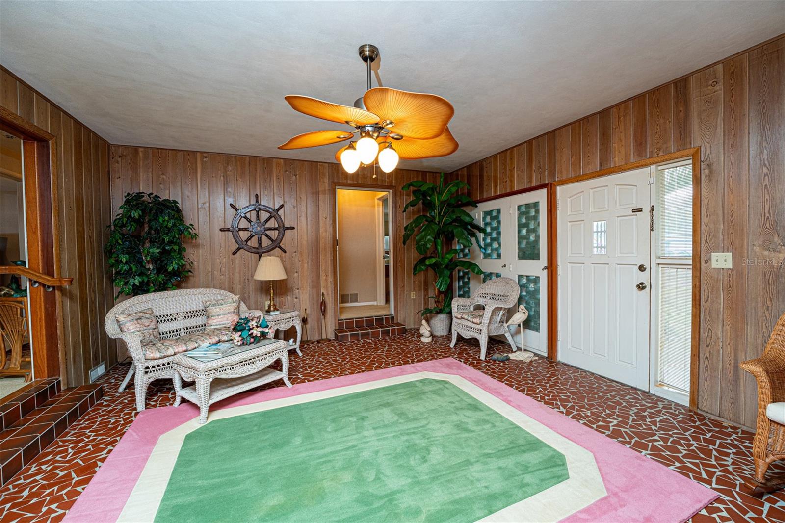 219 LYNNHURST DRIVE