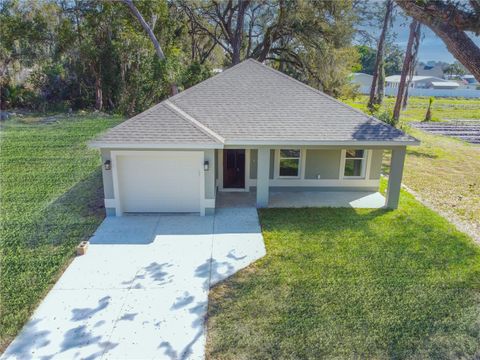 Photo of 500 4th Avenue, Wildwood, FL 34785 (MLS # G5102554)