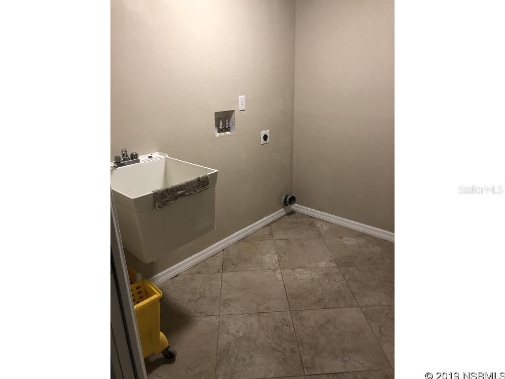 Florida Shores 01 - Residential