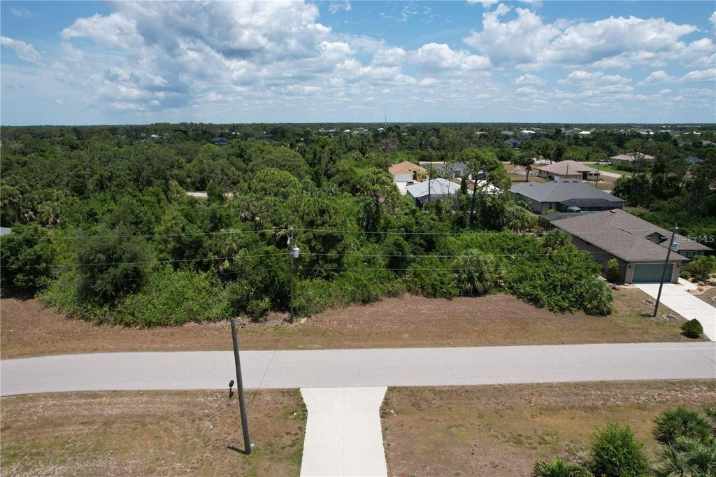 Photo of 134 Yellow Pine Drive, Rotonda West, FL 33947 (MLS # A4672619)
