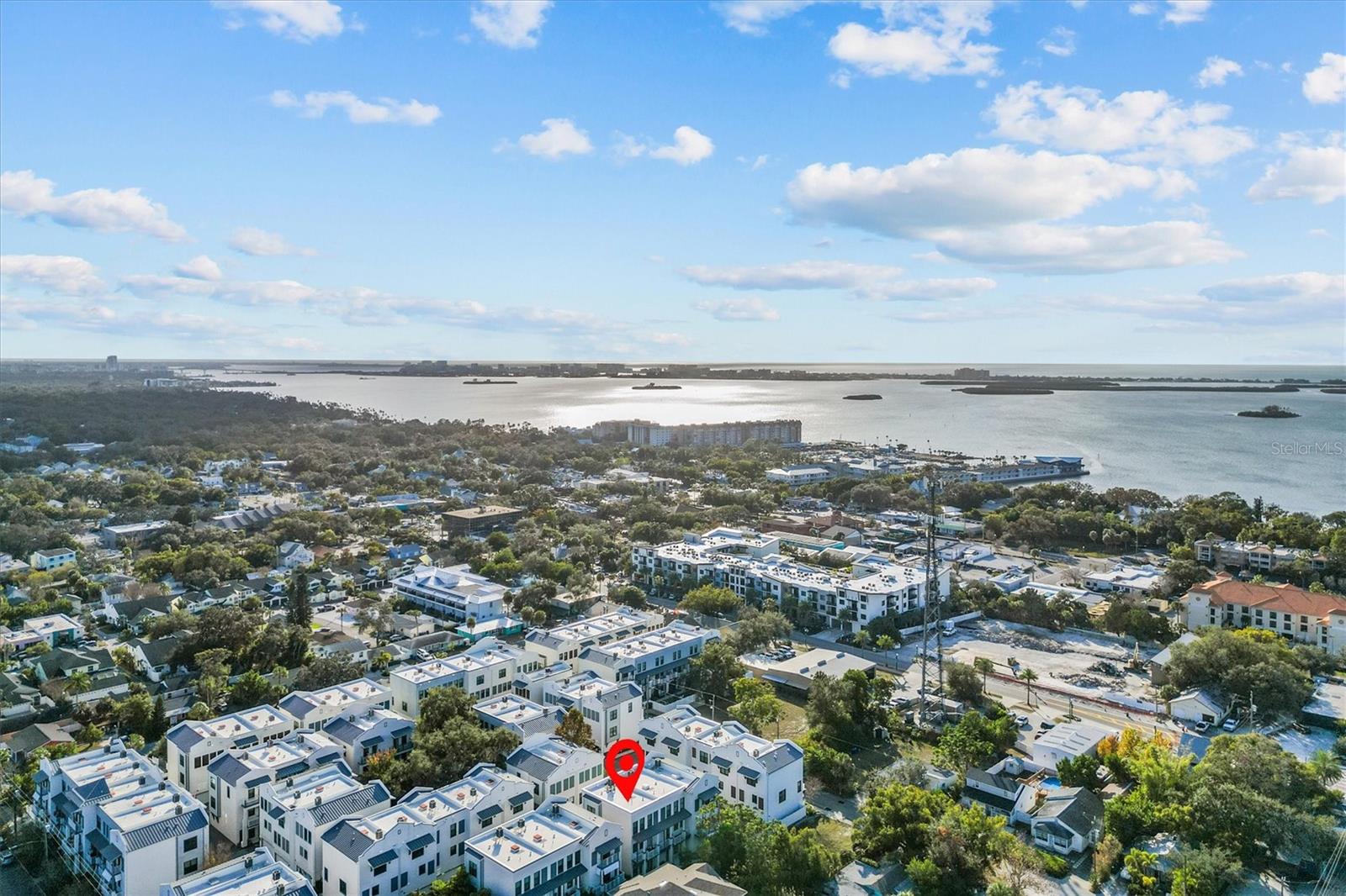 HIGHLAND TWNHMS - Residential