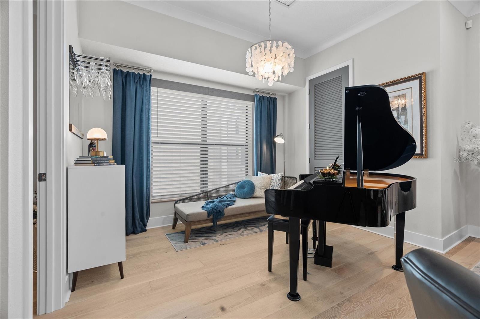 HIGHLAND TWNHMS - Residential