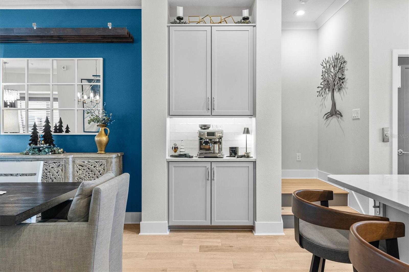 HIGHLAND TWNHMS - Residential