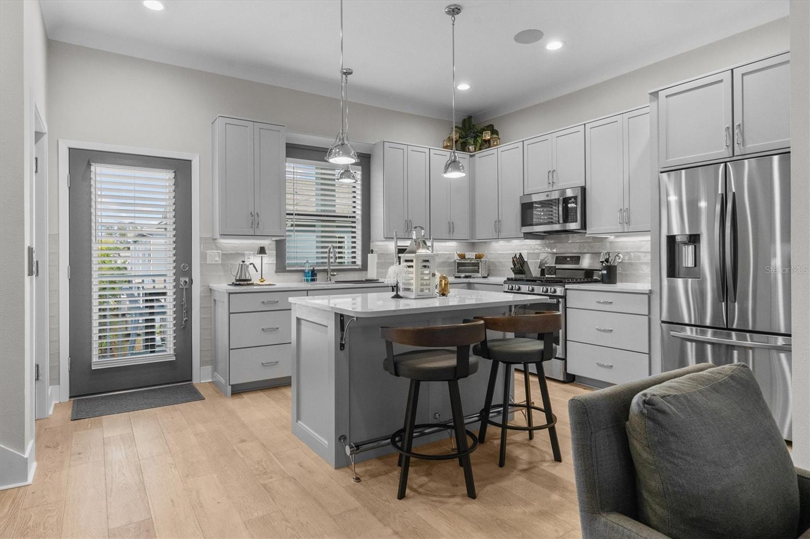 HIGHLAND TWNHMS - Residential