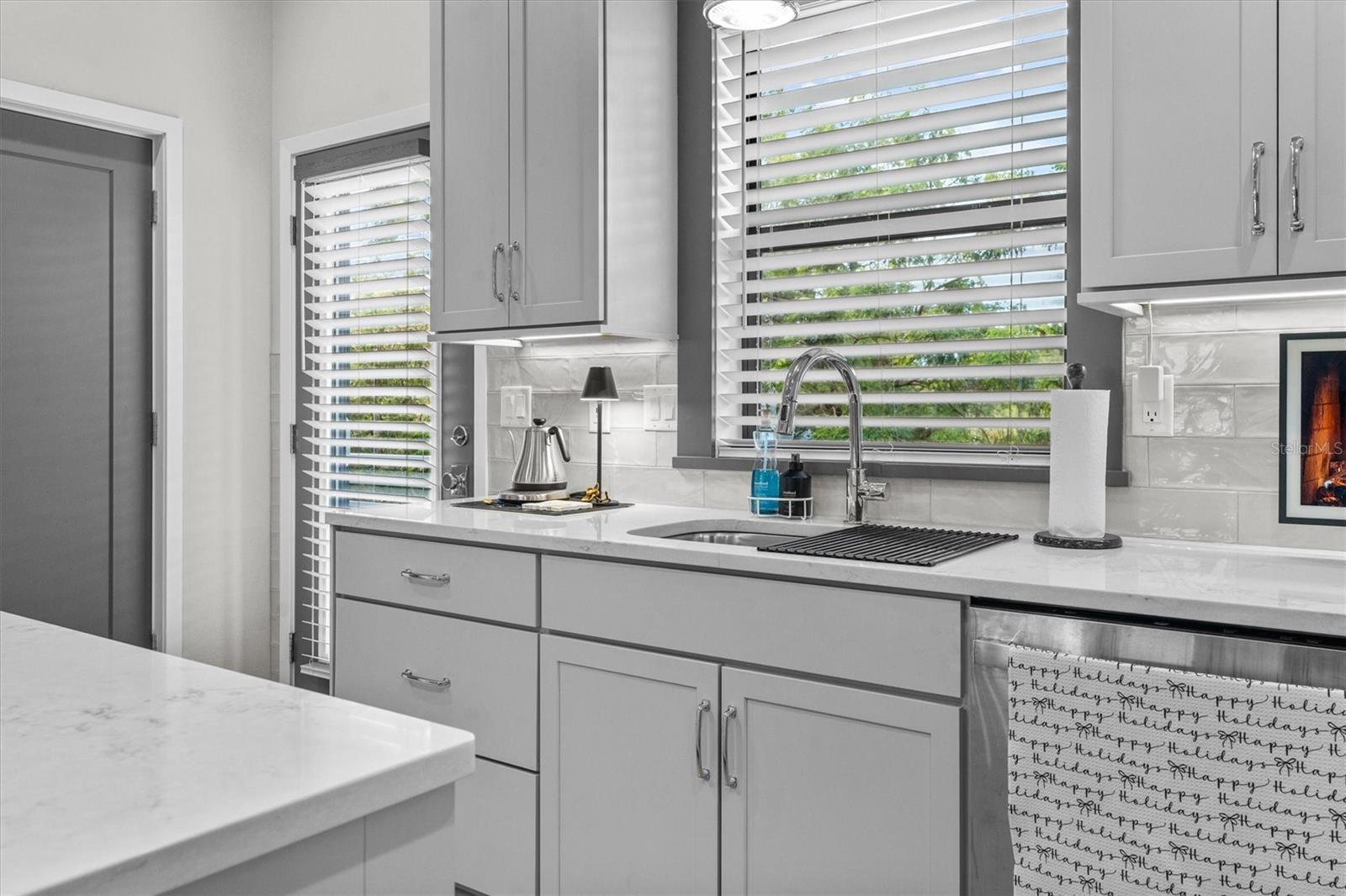 HIGHLAND TWNHMS - Residential